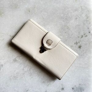 Bally Switzerland Leather Wallet with Silver Clasp